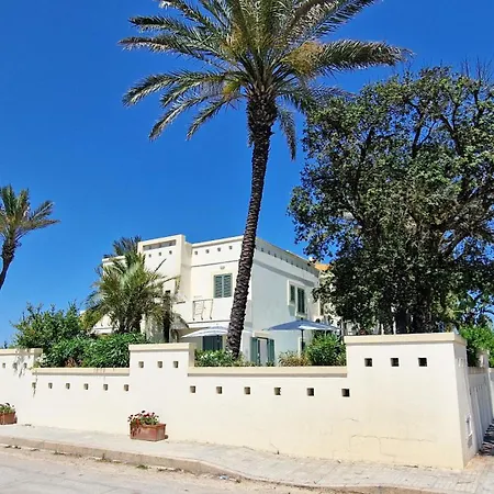 Ara Comfort מלון דירות 3*