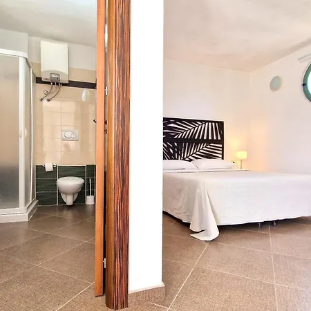 Ara Comfort Aparthotel 3*