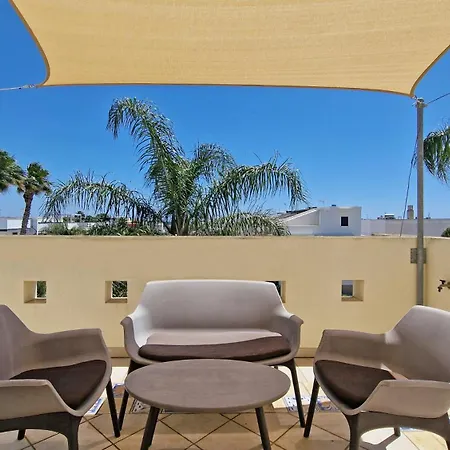 Aparthotel Ara Comfort 3*
