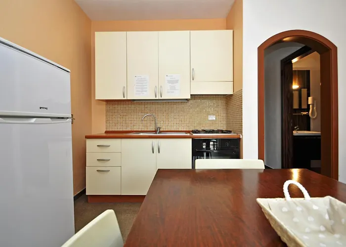 Ara Comfort 3*
