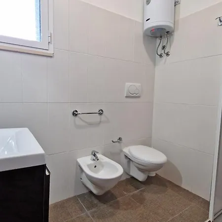 Ara Comfort Aparthotel