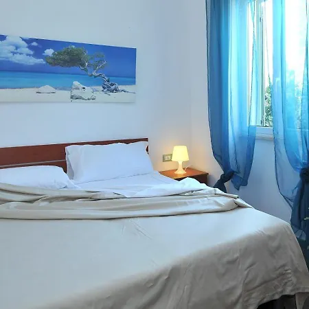 Ara Comfort Aparthotel *