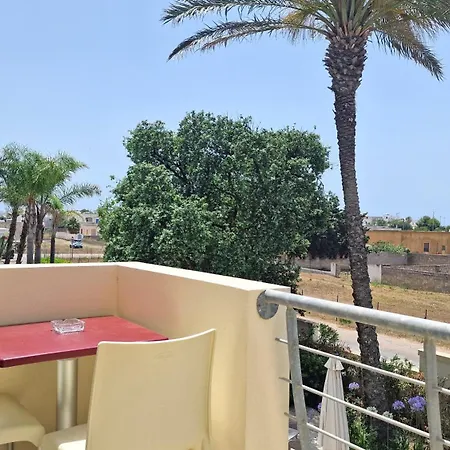 Aparthotel Ara Comfort 3*